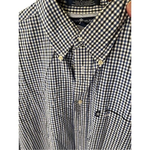 NWOT Tommy Hilfiger Men’s L Sleev Dress Shirt, Size L - Picture 3 of 10